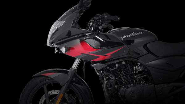 2021 Bajaj Pulsar 220F Launched: नई बजाज पल्सर 220एफ हुई लॉन्च, कंपनी ने दिया यह अपडेट