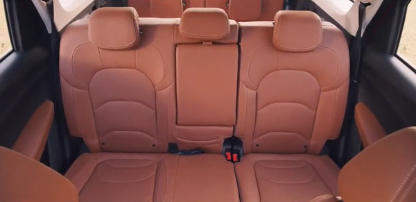 MG Hector Plus New Variant Launched: एमजी हेक्टर प्लस का नया वैरिएंट हुआ लाॅन्च, जानें क्या हैं फीचर्स