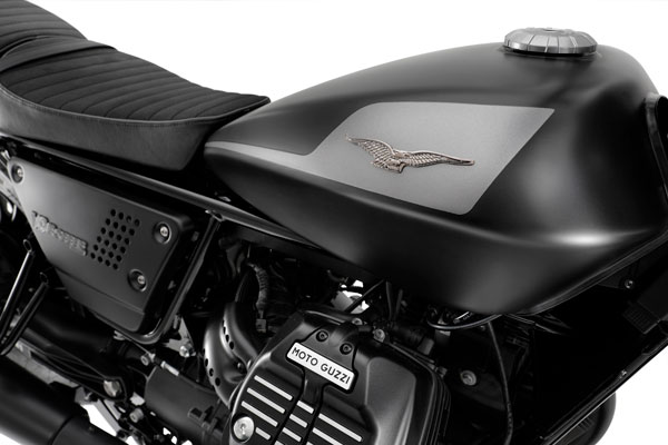 Moto Guzzi V9 Roamer and Bobber Unveiled: मोटो गुजी ने वी9 रोमर और वी9 बाॅबर को किया पेश