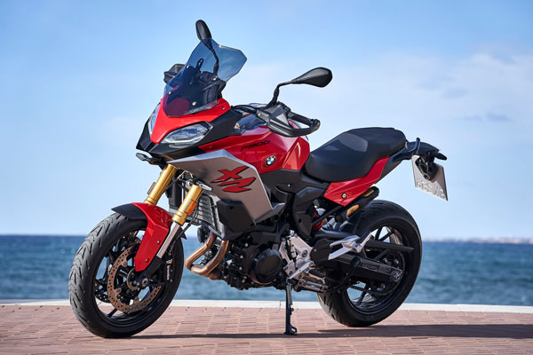 BMW F900 Bikes Becomes Costlier: बीएमडब्ल्यू एफ 900आर बाइक रेंज की कीमतें बढ़ी, जानें
