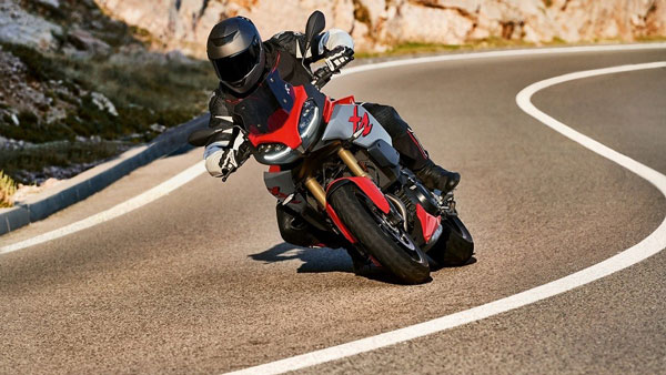 BMW F900 Bikes Becomes Costlier: बीएमडब्ल्यू एफ 900आर बाइक रेंज की कीमतें बढ़ी, जानें