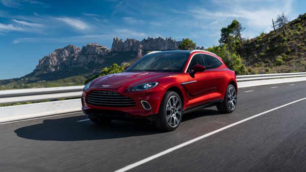 Aston Martin DBX Launched: एस्टन मार्टिन डीबीएक्स भारत में हुई लॉन्च, सिर्फ 4.5 सेकंड में छूती है 100 की स्पीड