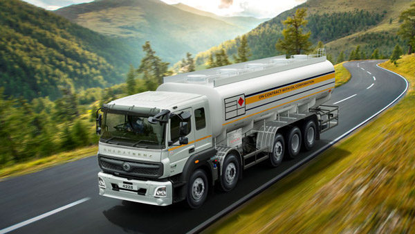 Bharat-Benz Introduced 8 New Models: भारत-बेंज ने पेश की कमर्शियल वाहनों की विस्तृत रेंज, जानें