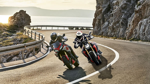 BMW F900 Bikes Becomes Costlier: बीएमडब्ल्यू एफ 900आर बाइक रेंज की कीमतें बढ़ी, जानें