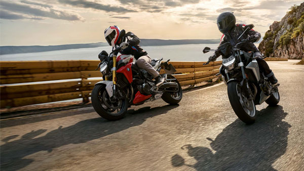BMW F900 Bikes Becomes Costlier: बीएमडब्ल्यू एफ 900आर बाइक रेंज की कीमतें बढ़ी, जानें