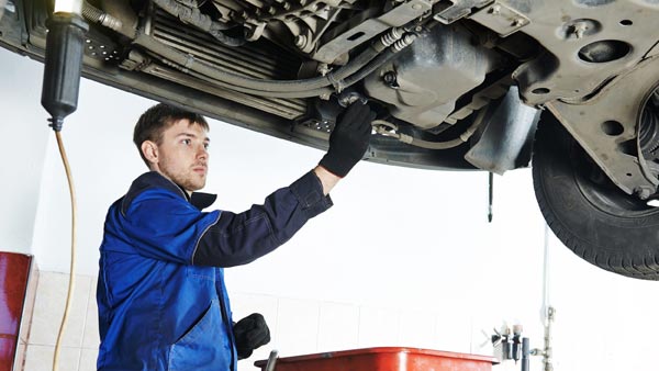 Car Mileage Reduce Cause: अगर आपकी कार पी रही है ज्यादा ईंधन तो हो सकते हैं ये कारण