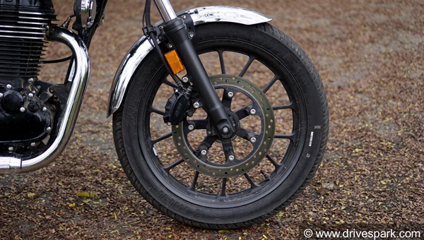 Honda H’ness CB350 Review (First Ride): होंडा हाईनेस सीबी 350: परफोर्मेंस, माइलेज, फीचर्स, कीमत, प्रतिस्पर्धी, वैरिएंट जानकारी