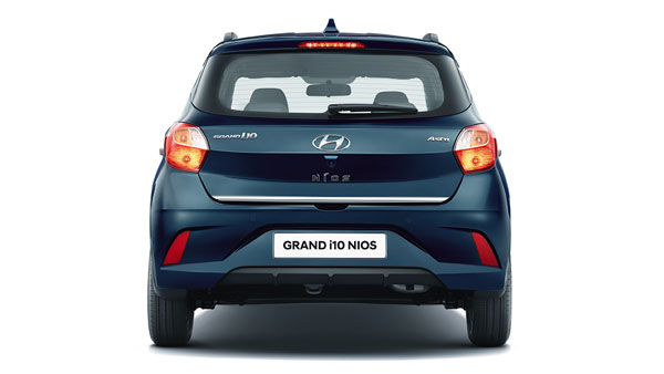 Hyundai Discontinued Corporate Variants: हुंडई ने वेन्यू व आई10 नियॉस के इन वैरिएंट्स को किया बंद