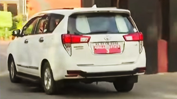 केरल पुलिस ने सन-फिल्म लगे वाहनों पर चलाया अभियान, कई नेताओं से वसूला जुर्माना