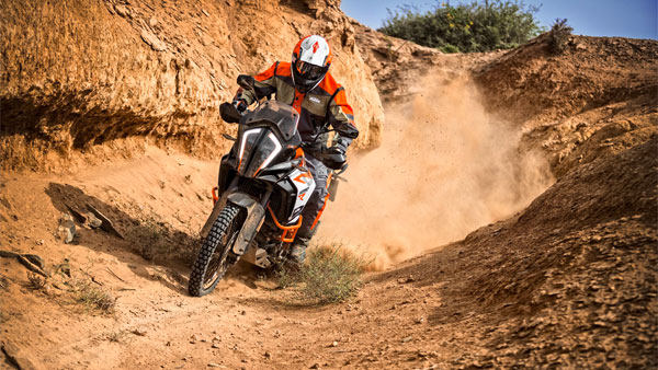 KTM Teases New Bike: केटीएम ला रही है नई बाइक, जारी किया टीजर वीडियो