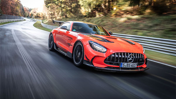 Mercedes Car Launches Plan: मर्सिडीज भारत में 2021 में 15 कारों को करेगी लॉन्च, जानें पूरी योजना