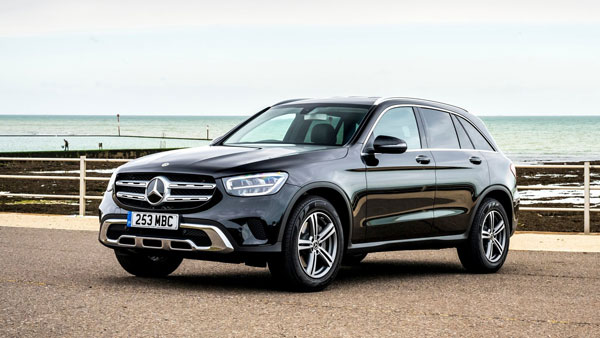 Mercedes Benz Price Hike: मर्सिडीज बेंज की कारें 15 जनवरी से हो जायेगी महंगी, जानें कितना पड़ेगा बोझ