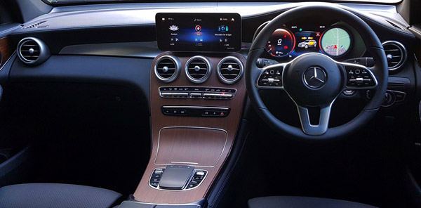 2021 Mercedes GLC Launched: नई मर्सिडीज जीएलसी भारत में 57.70 लाख रुपये की कीमत पर हुई लॉन्च, मिला यह खास फीचर