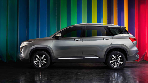 MG Hector Facelift: एमजी हेक्टर फेसलिफ्ट लाॅन्च के पहले डीलरशिप पर दिखी, जानें कार में क्या है नया