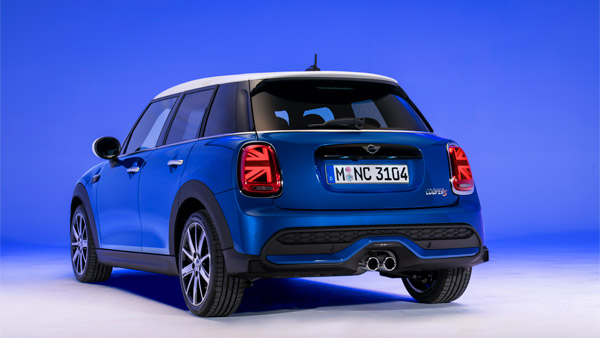 Mini Introduced Facelifted Models: मिनी ने अपनी कारों को किया अपडेट, जल्द लाॅन्च होंगी फेसलिफ्ट कारें