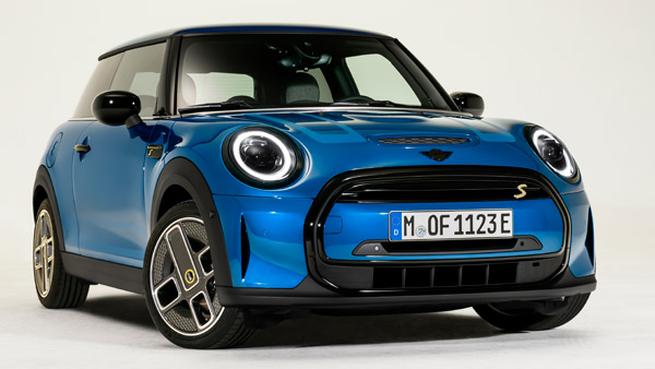 Mini Introduced Facelifted Models: मिनी ने अपनी कारों को किया अपडेट, जल्द लाॅन्च होंगी फेसलिफ्ट कारें