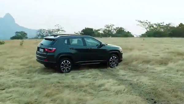 2021 Jeep Compass Launch Date Revealed: जीप कम्पास फेसलिफ्ट भारत में 27 जनवरी को होगी लॉन्च, उससे पहले जानें इसके बारें में