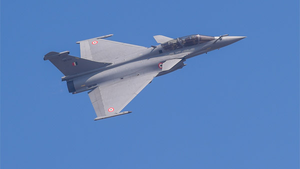 Rafale In Republic Day 2021: पहली बार इस गणतंत्र दिवस पर दिखाई जायेगी राफेल, इस तरह से करेगी फ्लाईपास्ट