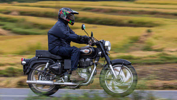 Royal Enfield Price Hiked: रॉयल एनफील्ड की बाइकों की कीमत बढ़ी, लिस्ट पर डालें नजर
