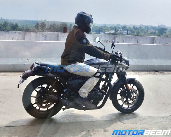 Royal Enfield Hunter 350 Spied: रॉयल एनफील्ड हंटर 350 की हो रही टेस्टिंग, जल्द नजर आएगी बाजार में