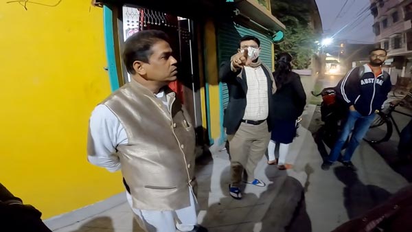 सुपर बाइक की तेज आवाज के कारण पड़ोसी हुए नाराज, बुला ली पुलिस