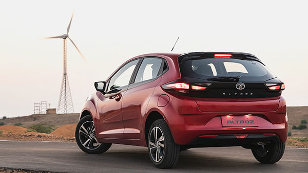 Tata Altroz iTurbo Badge Unveiled: टाटा अल्ट्रोज के आईटर्बो बैज का हुआ खुलासा, जल्द होगी लॉन्च