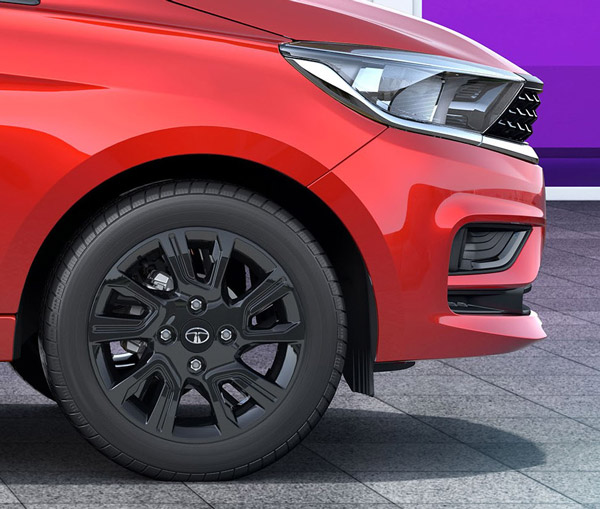 Tata Tiago Limited Edition Launched: टाटा टियागो लिमिटेड एडिशन में हुई लाॅन्च, जानें कीमत व फीचर्स