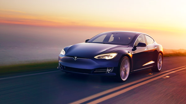 Tesla Model S: टेस्ला माॅडल एस होगी भारत की सबसे दमदार इलेक्ट्रिक कार, जानें क्या हैं खूबियां