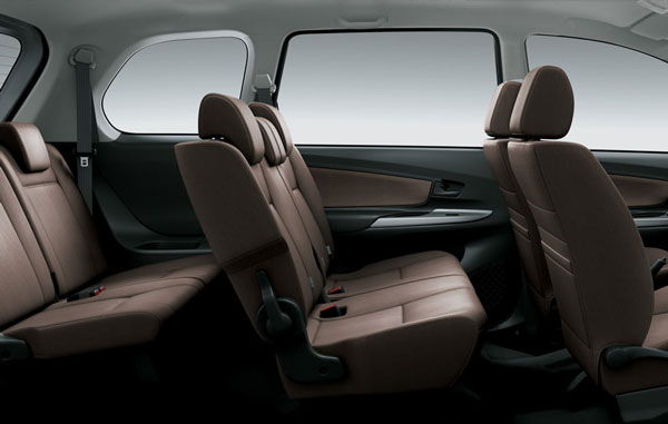 Toyota Avanza Debut Details: नई टोयोटा अवान्जा एमपीवी को इस साल किया जाएगा पेश, जानें