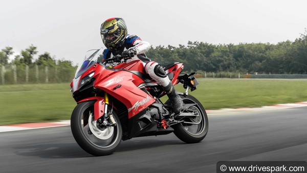 TVS Two Wheeler Sales December 2020: टीवीएस ने दिसंबर में बेचे 2.58 लाख टू-व्हीलर, जानें आंकड़े