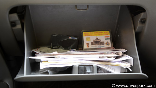 International Driving Permit Renewal: अब विदेश से भी रिन्यू करा सकते हैं ड्राइविंग लाइसेंस, जानें