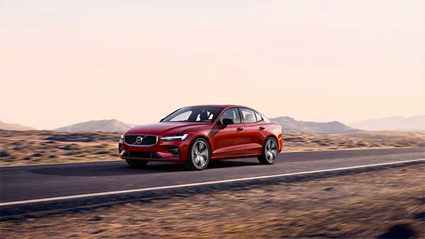 New Volvo S60 Launched: न्यू जनरेशन वोल्वो एस60 भारत में हुई लाॅन्च, कीमत 45.90 लाख रुपये