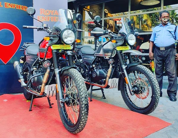 New Royal Enfield Himalayan Delivery: नई रॉयल एनफील्ड हिमालयन की डिलीवरी देश भर में हुई शुरू, देखें तस्वीरें