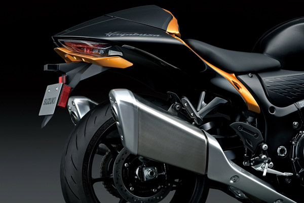 2021 Suzuki Hayabusa Globally Unveiled: नई सुजुकी हायाबुसा का हुआ खुलासा, जानें क्या हुए बदलाव