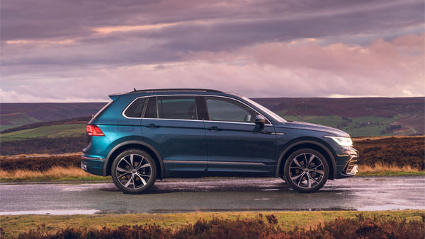 VW Tiguan Facelift 5-Seater Spotted: नई फॉक्सवैगन टिगुआन फेसलिफ्ट टेस्टिंग करते आई नजर