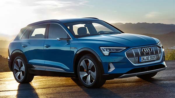 Audi e-Tron New Teaser Released: ऑडी ई-ट्रॉन इलेक्ट्रिक एसयूवी का नया टीजर हुआ जारी, जल्द होगी लाॅन्च