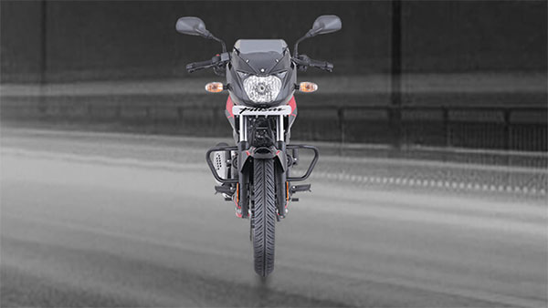 Bajaj Pulsar 180 BS6 Launched: बजाज प्लसर 180 बीएस6 भारत में हुई लॉन्च, कीमत 1.04 लाख रुपये से शुरू