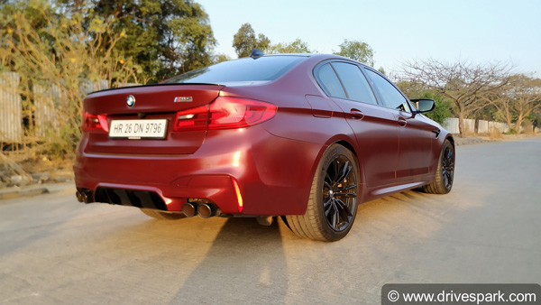 BMW M5 Removed From Website: बीएमडब्ल्यू एम5 कंपनी की वेबसाइट से हटी, जानें क्या है कारण