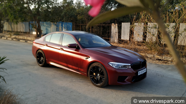 BMW M5 Removed From Website: बीएमडब्ल्यू एम5 कंपनी की वेबसाइट से हटी, जानें क्या है कारण