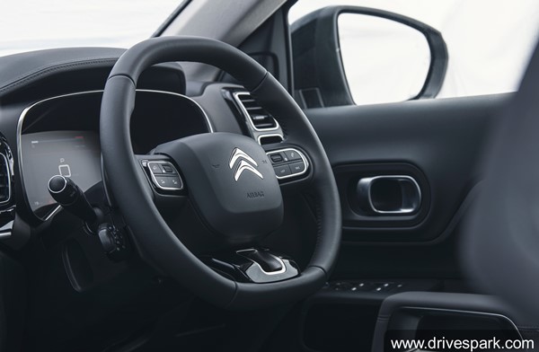 Citroen C5 Aircross Accessories: सिट्रोन सी5 एयरक्रॉस की एक्सेसरीज का हुआ खुलासा, जानें