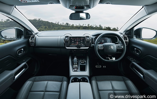 Citroen C5 Aircross Review In Hindi: सिट्रोन सी5 एयरक्रॉस सी5 रिव्यू: डिज़ाइन, फीचर्स, इंजन, परफॉर्मेंस, हैंडलिंग जानकारी