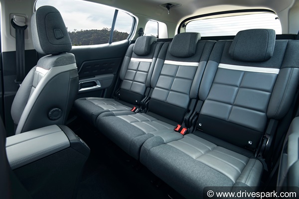 Captain Seats vs Bench Seats: कैप्टन सीट बनाम बेंच सीट, जानें कौन सा विकल्प है बेहतर