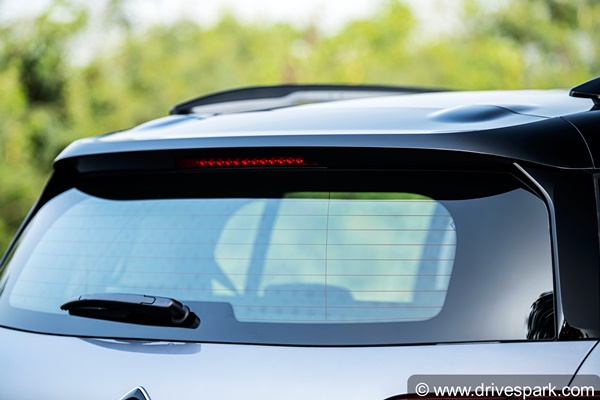 Citroen C5 Aircross Review In Hindi: सिट्रोन सी5 एयरक्रॉस सी5 रिव्यू: डिज़ाइन, फीचर्स, इंजन, परफॉर्मेंस, हैंडलिंग जानकारी
