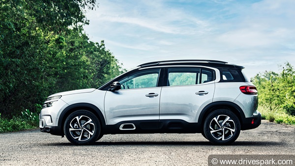 Citroen C5 Aircross Review In Hindi: सिट्रोन सी5 एयरक्रॉस सी5 रिव्यू: डिज़ाइन, फीचर्स, इंजन, परफॉर्मेंस, हैंडलिंग जानकारी