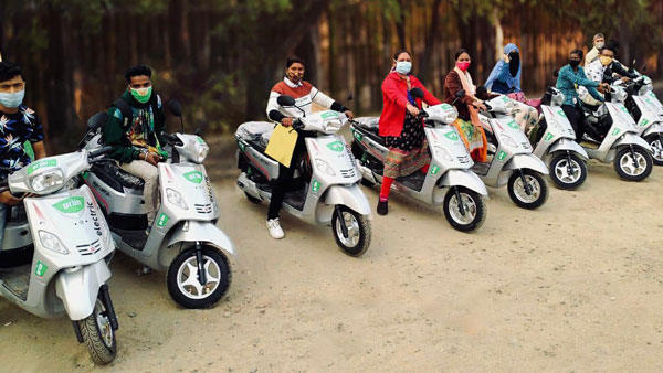 Flipkart To Deploy 25,000 EVs: फ्लिपकार्ट 2030 तक अपने बेड़े में लाएगी 25 हजार इलेक्ट्रिक वाहन
