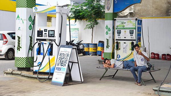 Farm Cess On Petrol & Diesel: सरकार पेट्रोल व डीजल पर लगाएगी एग्री इंफ्रा टैक्स, पर नहीं बढ़ेगी कीमत