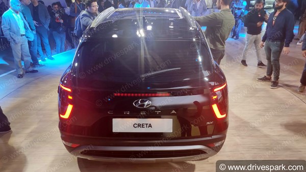 Hyundai Creta 7-Seater Spied: हुंडई क्रेटा 7-सीटर टेस्टिंग के दौरान दिखी, इंटीरियर की जानकारियां आई सामने