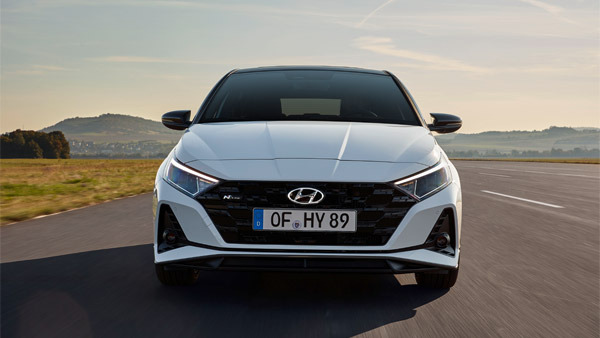 Hyundai i20 N-Line Spied Testing: हुंडई आई20 एन लाइन टेस्टिंग करते आई नजर, इस साल होगी लॉन्च