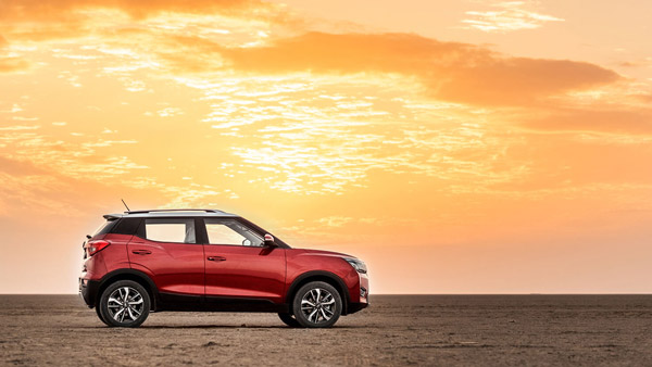 Mahindra XUV300 AutoSHIFT Launched: महिंद्रा एक्सयूवी300 ऑटोशिफ्ट ट्रांसमिशन के साथ हुई लाॅन्च, जानें