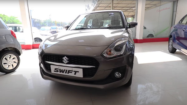 2021 Maruti Swift ZXi+ First Look: नई मारुति स्विफ्ट ए़डएक्सआई+ डीलरशिप पर आई नजर, देखें वीडियो